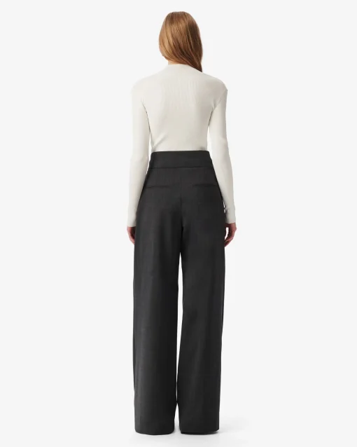 HIGH-WAISTED PANTS