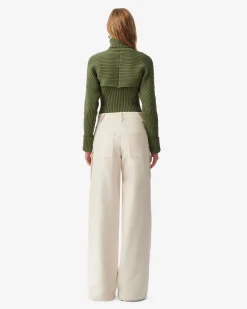 SHORT SWEATER