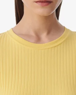 SHORT-SLEEVED T-SHIRT