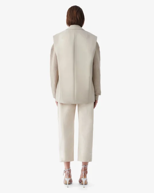 SLEEVELESS BLAZER